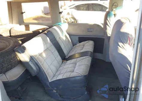 1988 Plymouth Voyager Se from USA, damaged, VIN 2P4FH41K6JR619098